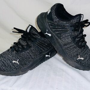 Puma - Boys Sneaker - Size 6 C - Black